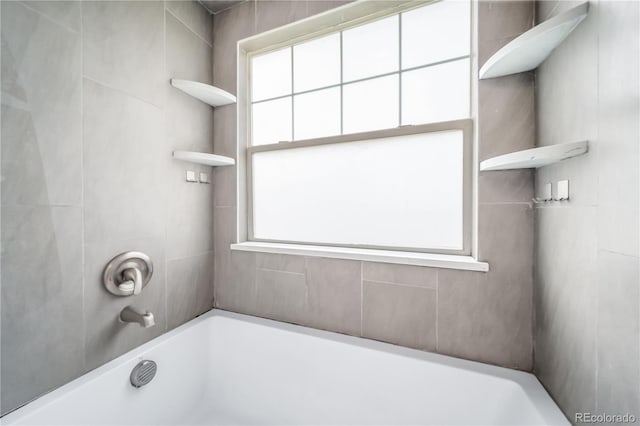 13152 E 104th Dr, Commerce City, CO 80022 - full bathroom with bathtub / shower combination
