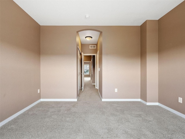 view of carpeted spare room