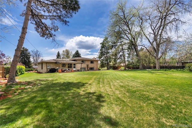 5503 W Colorado Ave, Lakewood, CO 80232 - view of yard featuring fence