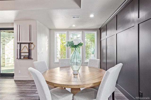 618 Fairchild Dr, Highlands Ranch, CO 80126 - dining room featuring recessed lighting, dark wood finished floors, visible vents, and baseboards
