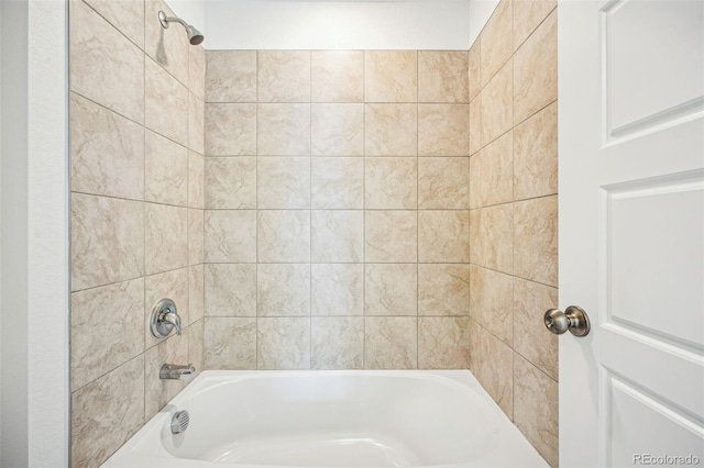 full bath with bathtub / shower combination