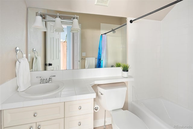 full bathroom featuring visible vents, shower / bathtub combination with curtain, toilet, and vanity