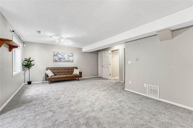 unfurnished room featuring carpet floors