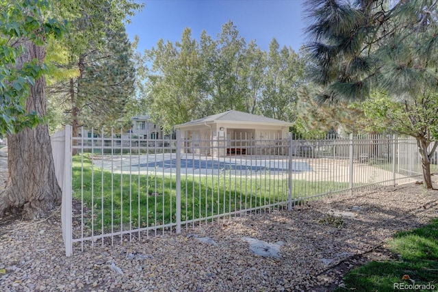 9448 E Florida Ave Unit 1078, Denver, CO 80247 - view of swimming pool featuring fence, a pool, and a patio
