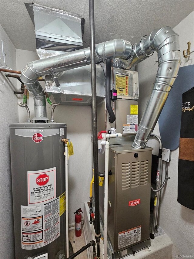 9448 E Florida Ave Unit 1078, Denver, CO 80247 - utilities featuring gas water heater