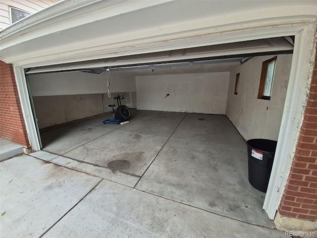 387 Tucson St, Aurora, CO 80011 - view of garage