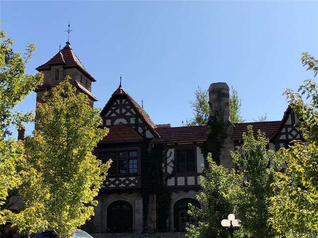 view of building exterior