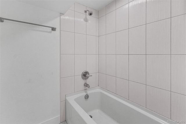 4650 S Idalia St, Aurora, CO 80015 - full bath featuring shower / bath combination
