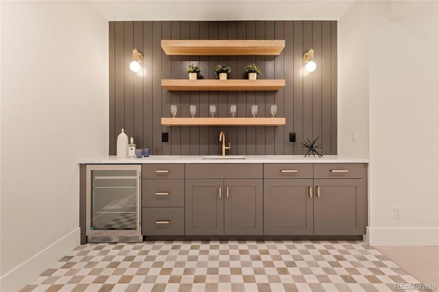 2610 N Monroe St, Denver, CO 80205 - indoor wet bar with beverage cooler and baseboards