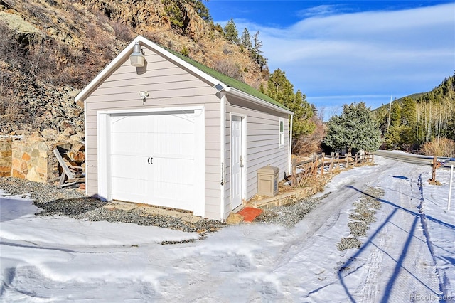 view of detached garage