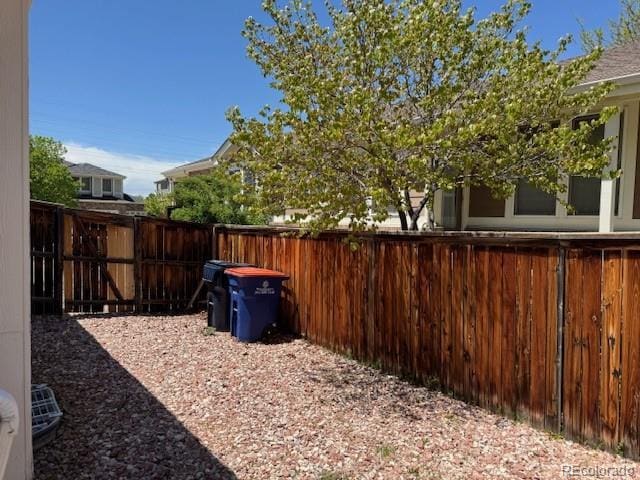 20148 E Dartmouth Dr, Aurora, CO 80013 - view of yard