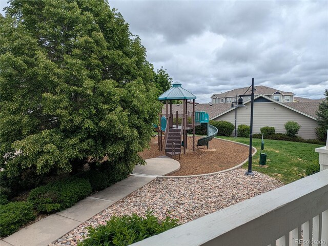 9578 Pearl Cir Unit 105, Parker, CO 80134 - community playground with a yard