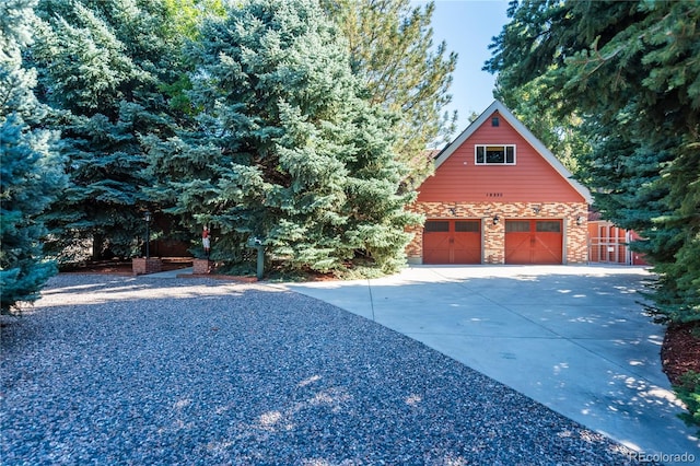 view of yard featuring a garage