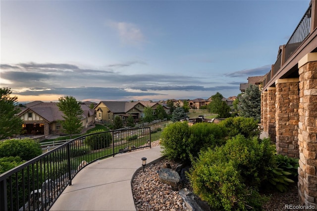 view of home's community featuring a residential view