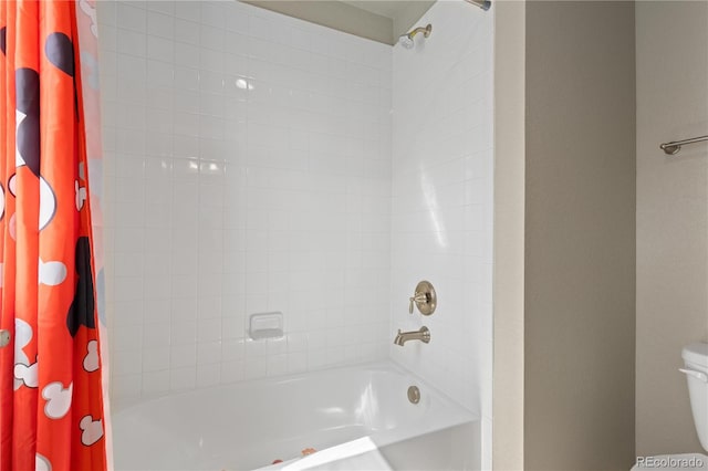 1315 Sidewinder Cir, Castle Rock, CO 80108 - full bath featuring shower / bathtub combination with curtain and toilet
