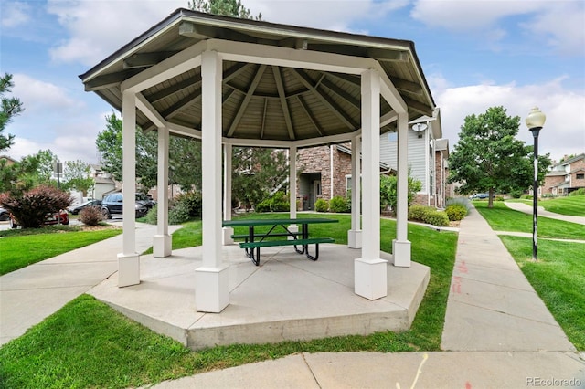 2511 S Bahama Cir Unit A, Aurora, CO 80013 - view of property's community featuring a gazebo and a lawn