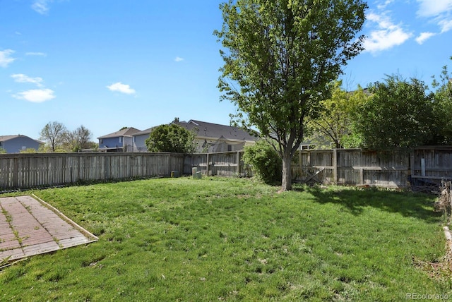 9690 Lansing Cir, Commerce City, CO 80022 - view of yard