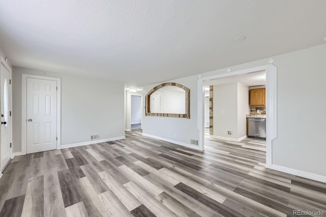 7461 Locust St, Commerce City, CO 80022 - photo 6