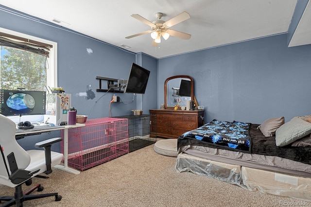 bedroom featuring carpet floors and ceiling fan