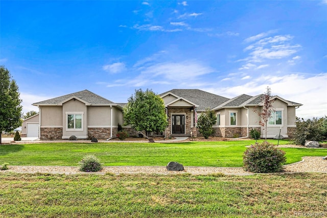 view of front of property with a front lawn