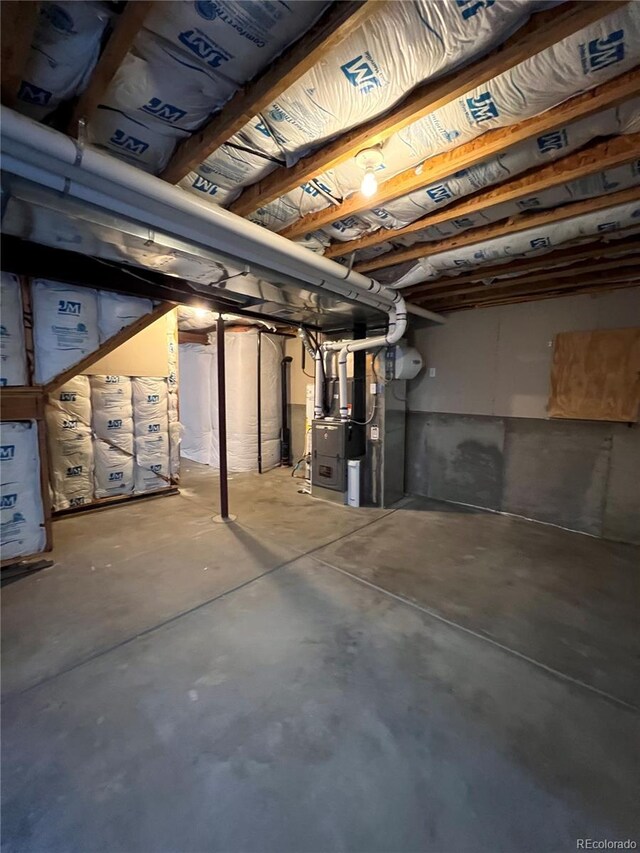 6043 S Waco St, Aurora, CO 80016 - photo 33
