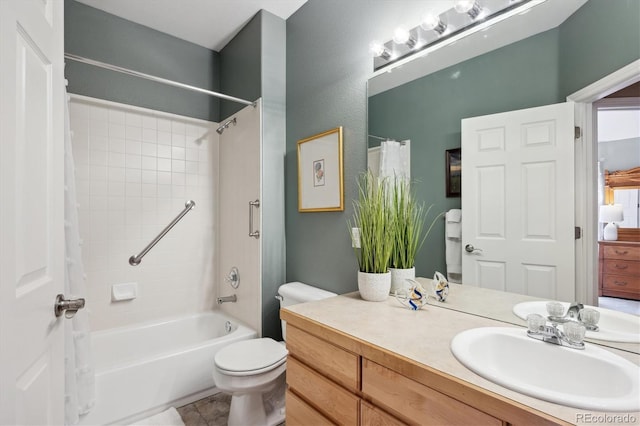 full bath with vanity, toilet, and shower / tub combo with curtain