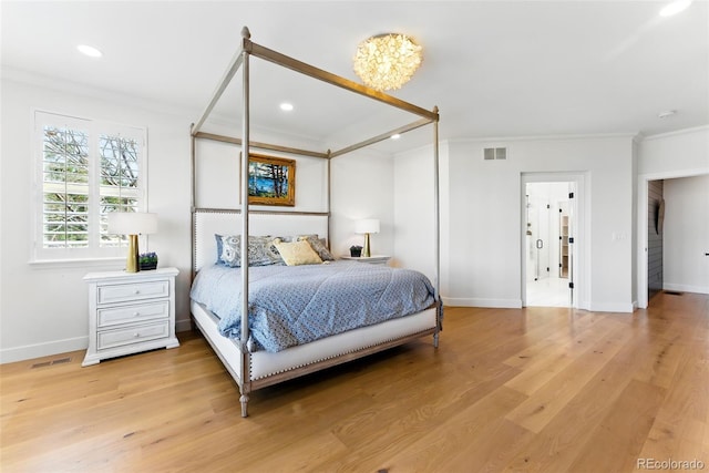 bedroom featuring light wood-type flooring, visible vents, ornamental molding, recessed lighting, and baseboards