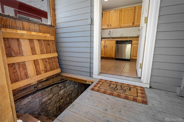 502 E San Miguel St, Colorado Springs, CO 80903 - entrance to property featuring a sink