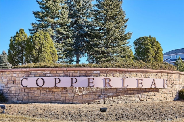 view of community / neighborhood sign