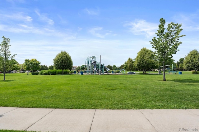 16086 E 97th Pl, Commerce City, CO 80022 - view of property's community featuring a yard