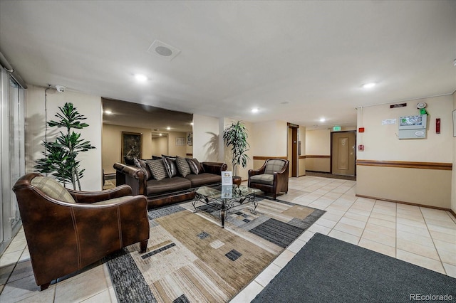 common area featuring recessed lighting