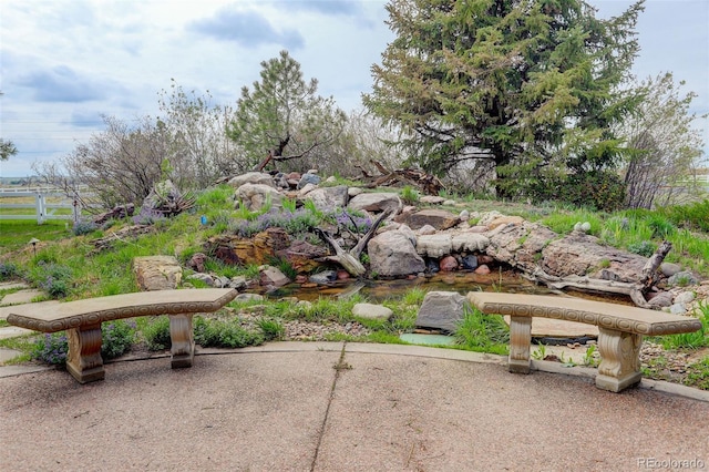 31 N Algonquian St, Aurora, CO 80018 - view of property's community featuring fence and a patio