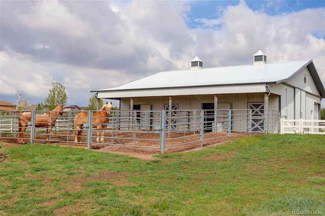 31 N Algonquian St, Aurora, CO 80018 - view of stable