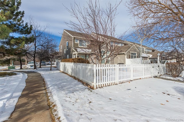 view of front of property