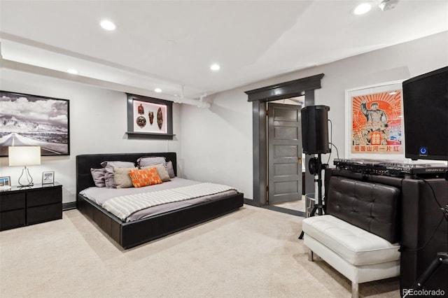 bedroom featuring carpet flooring