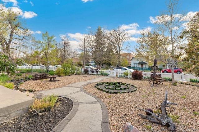 1748 S Logan St, Denver, CO 80210 - view of yard with fence