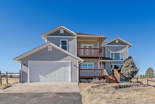 view of front of home featuring a balcony