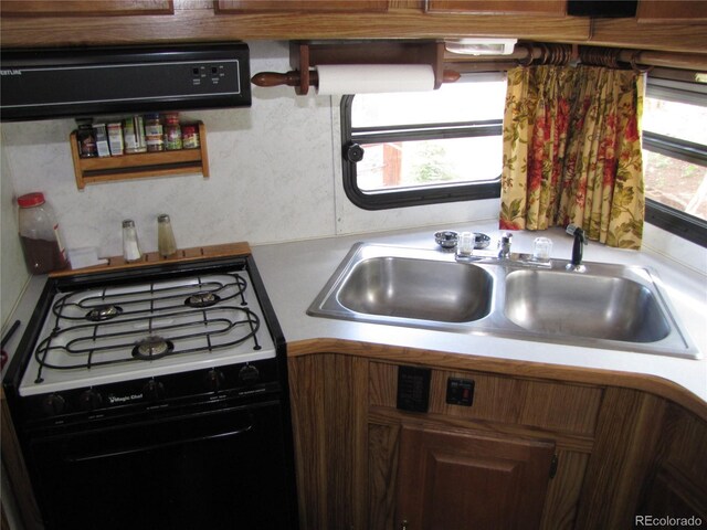 545 Depot Dr, Hartsel, CO 80449 - photo 14