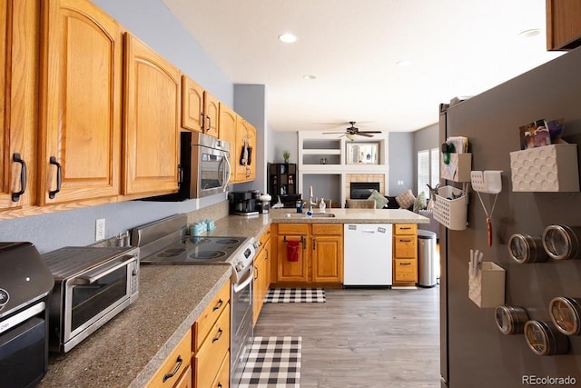 7627 Halleys Dr, Littleton, CO 80125 - photo 8