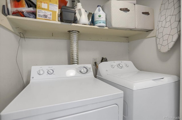 3853 S Genoa Ct Unit D, Aurora, CO 80013 - washroom with washer and dryer