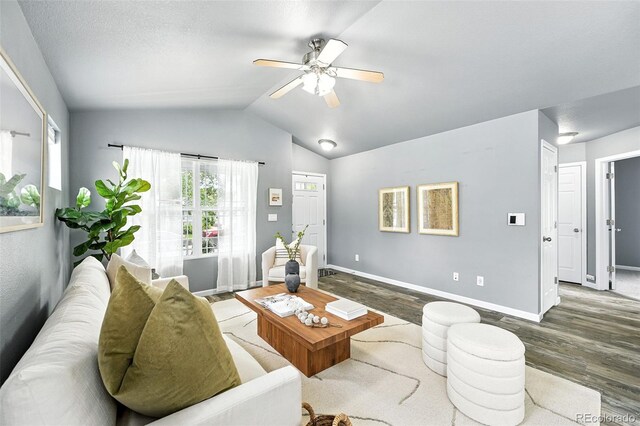 4319 Mariposa Ln, Evans, CO 80620 - photo 7