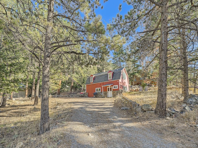 view of front of property