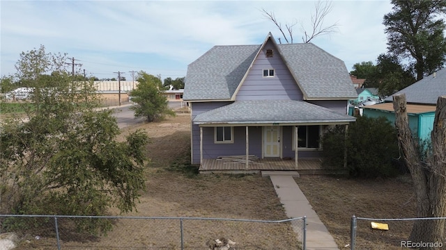 view of front of property featuring a porch