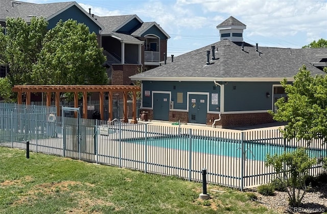 2672 S Cathay Way Unit 304, Aurora, CO 80013 - community pool with fence