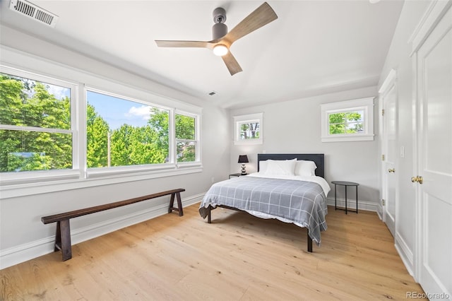 400 S Gilpin St, Denver, CO 80209 - bedroom with light wood-style flooring and a ceiling fan