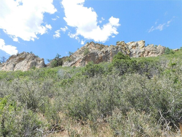 5760 Country Club Dr, Larkspur, CO 80118