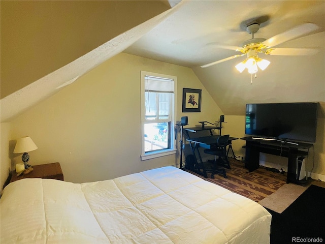 bedroom with ceiling fan and vaulted ceiling