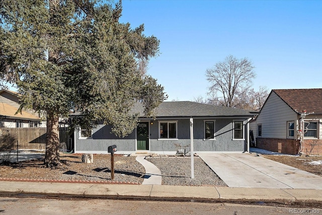 view of front of property