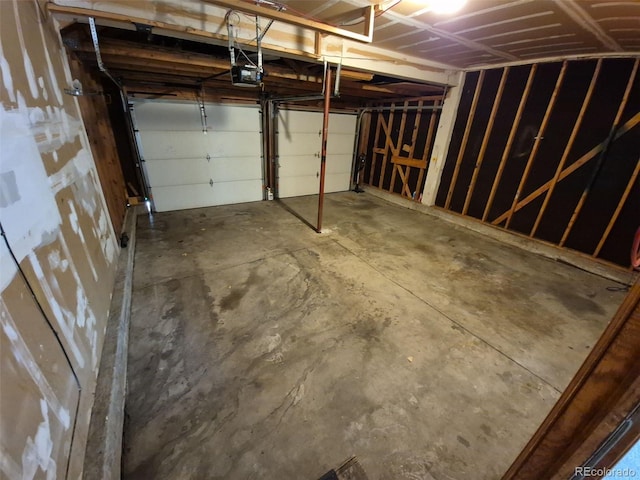 16835 E Harvard Pl, Aurora, CO 80013 - garage with a garage door opener