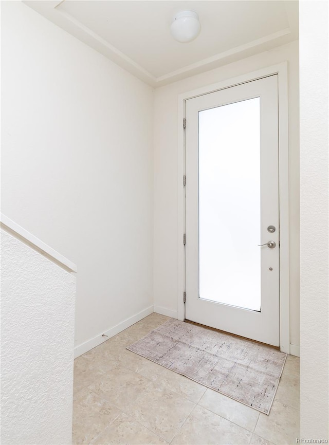 10154 Belvedere Loop, Lone Tree, CO 80124 - doorway to outside featuring baseboards
